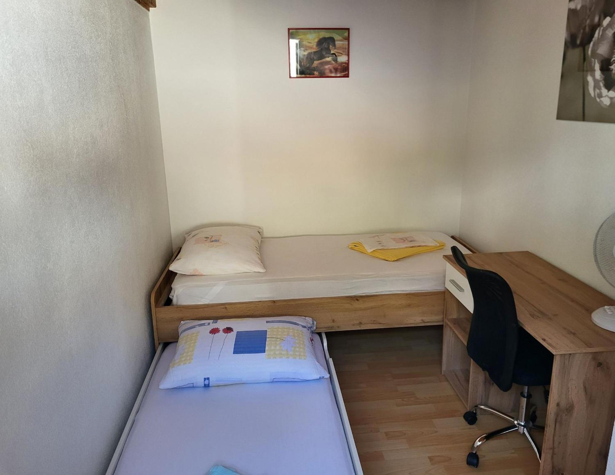Apartmani Amila-Pisak Εξωτερικό φωτογραφία