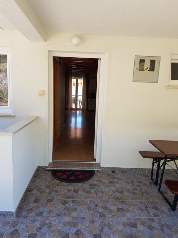 Apartmani Amila-Pisak Εξωτερικό φωτογραφία