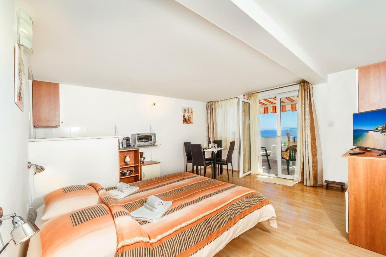 Apartmani Amila-Pisak Εξωτερικό φωτογραφία