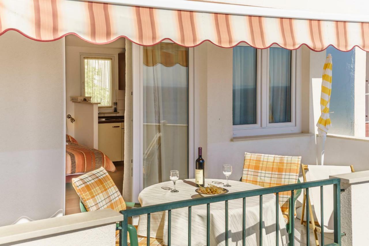 Apartmani Amila-Pisak Εξωτερικό φωτογραφία