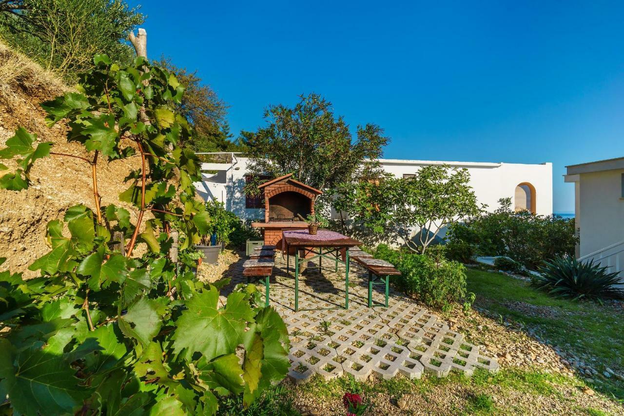 Apartmani Amila-Pisak Εξωτερικό φωτογραφία
