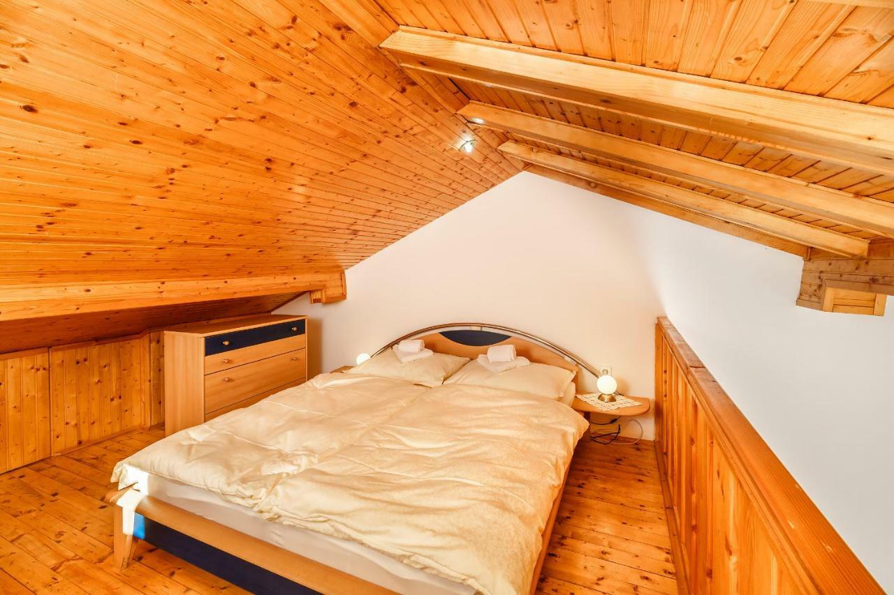 Apartmani Amila-Pisak Εξωτερικό φωτογραφία